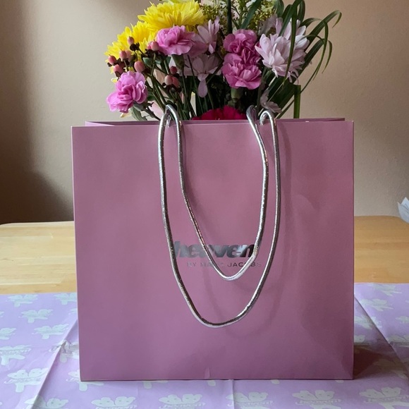 🧸 HEAVEN BY MARC JACOBS  SHOPPING BAG AND TISSUE PAPER 🧸 NWOT 🧸 - Picture 12 of 16